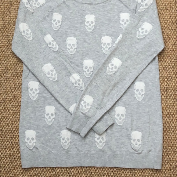 Cotton Blend  Skull Front Long Sleeve Crew Neck Pullover - Picture 2 of 3